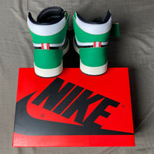 Load image into Gallery viewer, Jordan 1 Lucky Green DS (SIZE 4.5)
